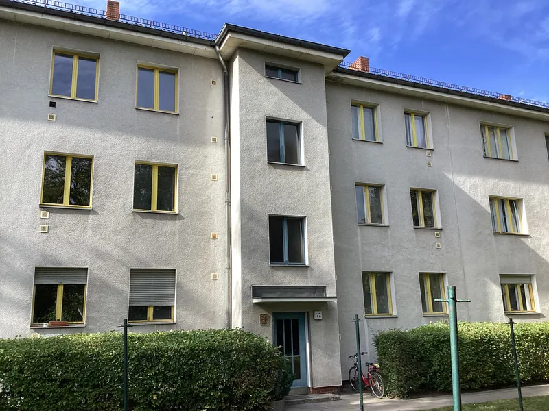 schöne 2-Zimmer-Wohnung direkt am Britzer Garten — photo 1